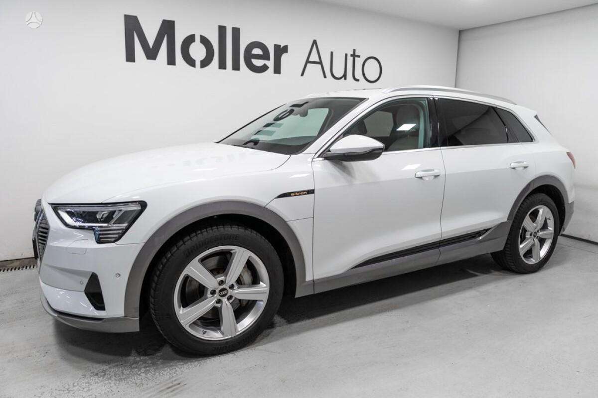 Audi e-tron, visureigis / krosoveris