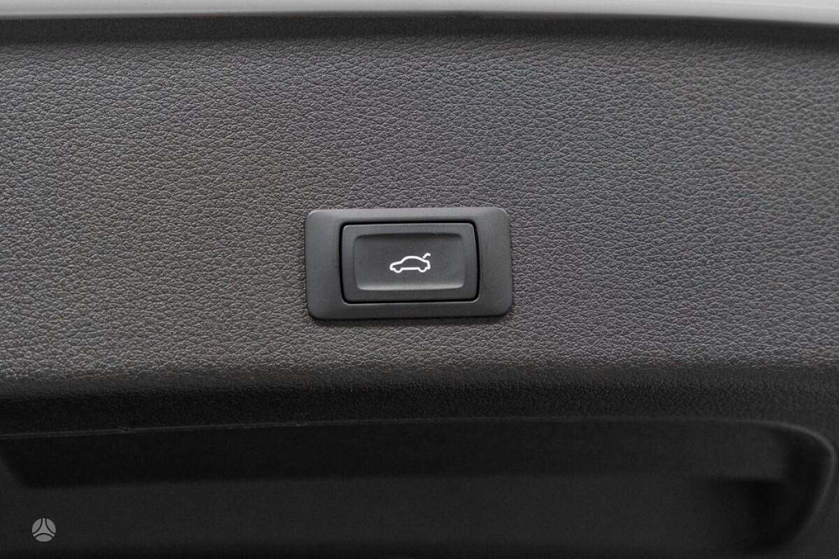 Audi e-tron, visureigis / krosoveris
