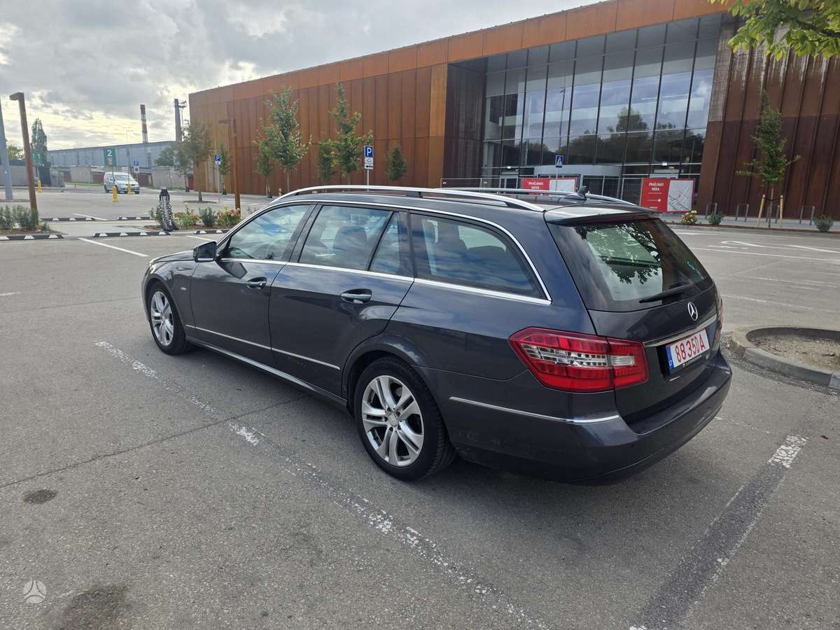 Mercedes-Benz E200, 2.1 l., Универсал