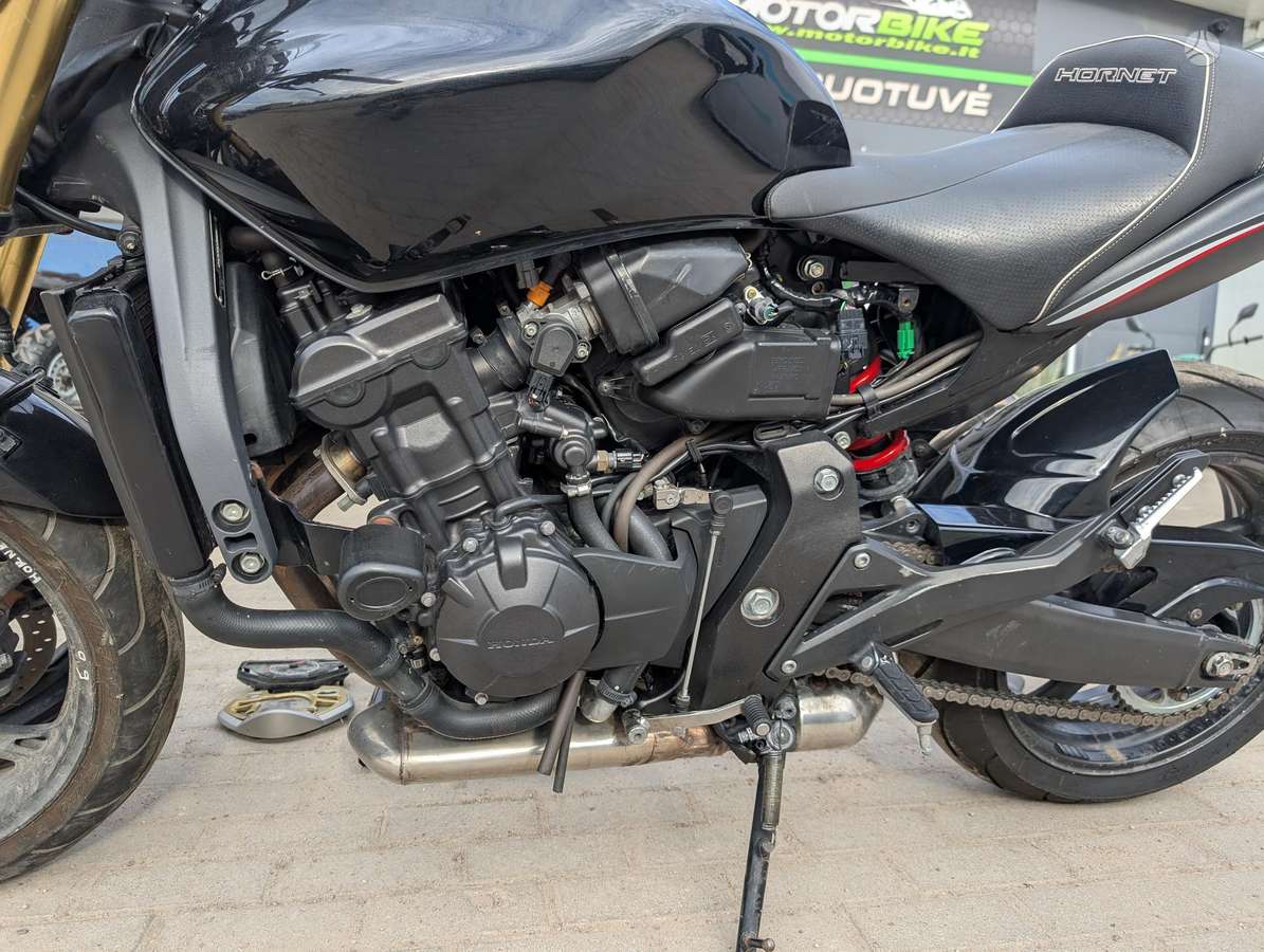 Honda CB, street / classic