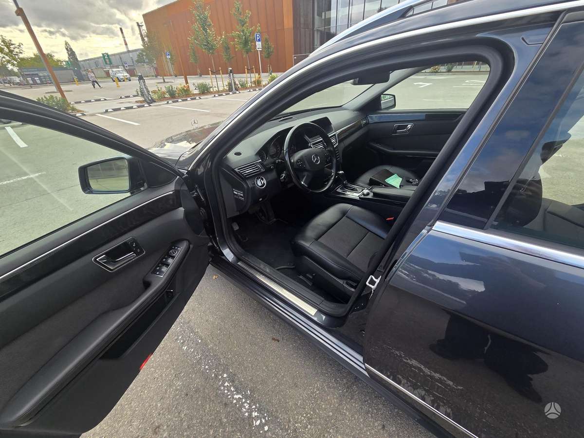 Mercedes-Benz E200, 2.1 l., Универсал