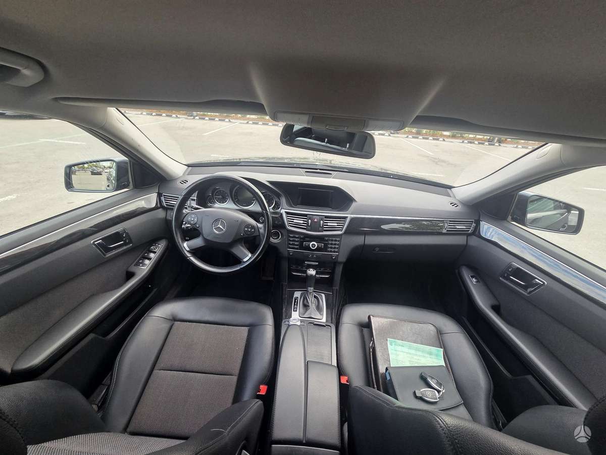 Mercedes-Benz E200, 2.1 l., Универсал