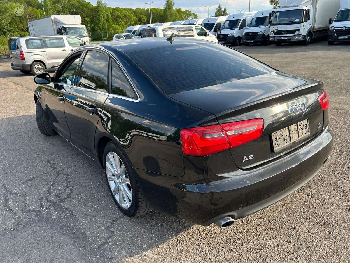 Audi A6, 3.0 l., Седан