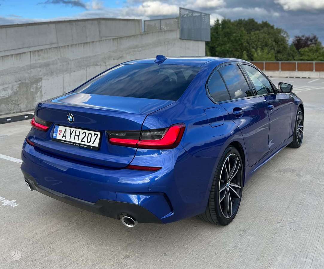 BMW 320, 2.0 l., Седан