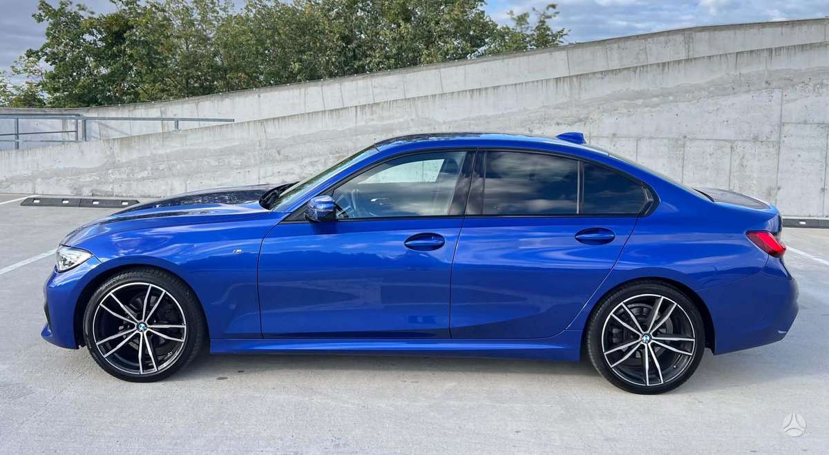 BMW 320, 2.0 l., Седан