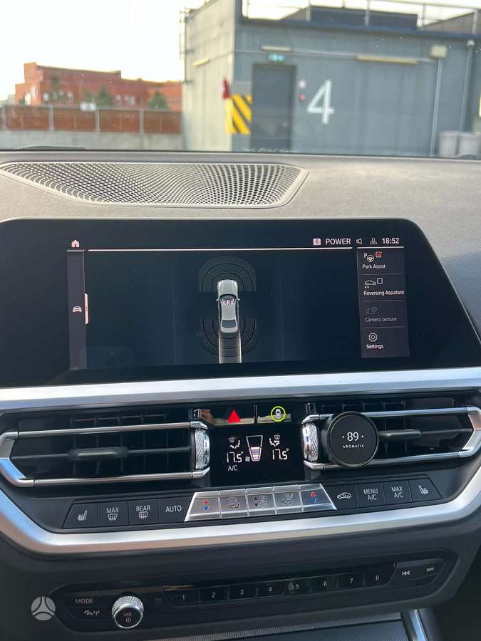 BMW 320, 2.0 l., Седан