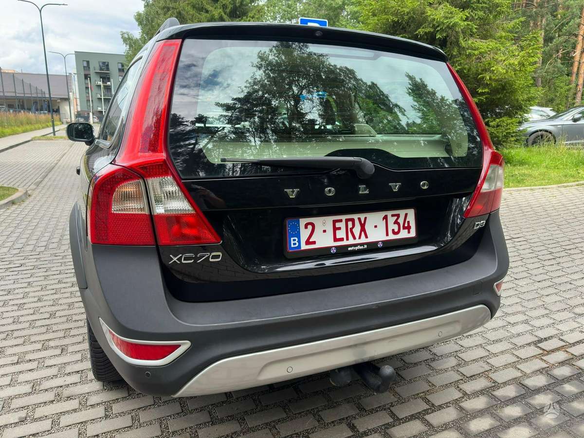 Volvo XC70, 2.0 l., Универсал