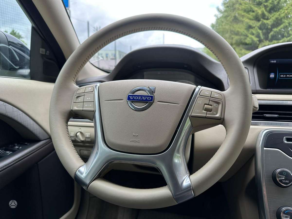 Volvo XC70, 2.0 l., Универсал