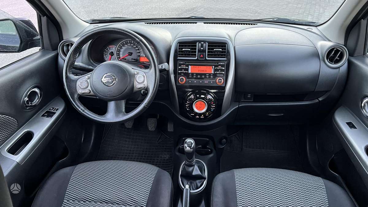Nissan Micra, 1.2 l., hatchback