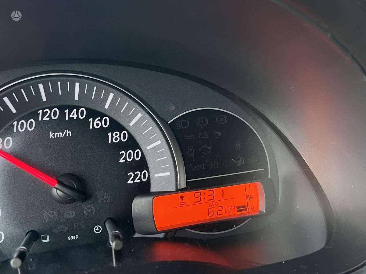 Nissan Micra, 1.2 l., hatchback