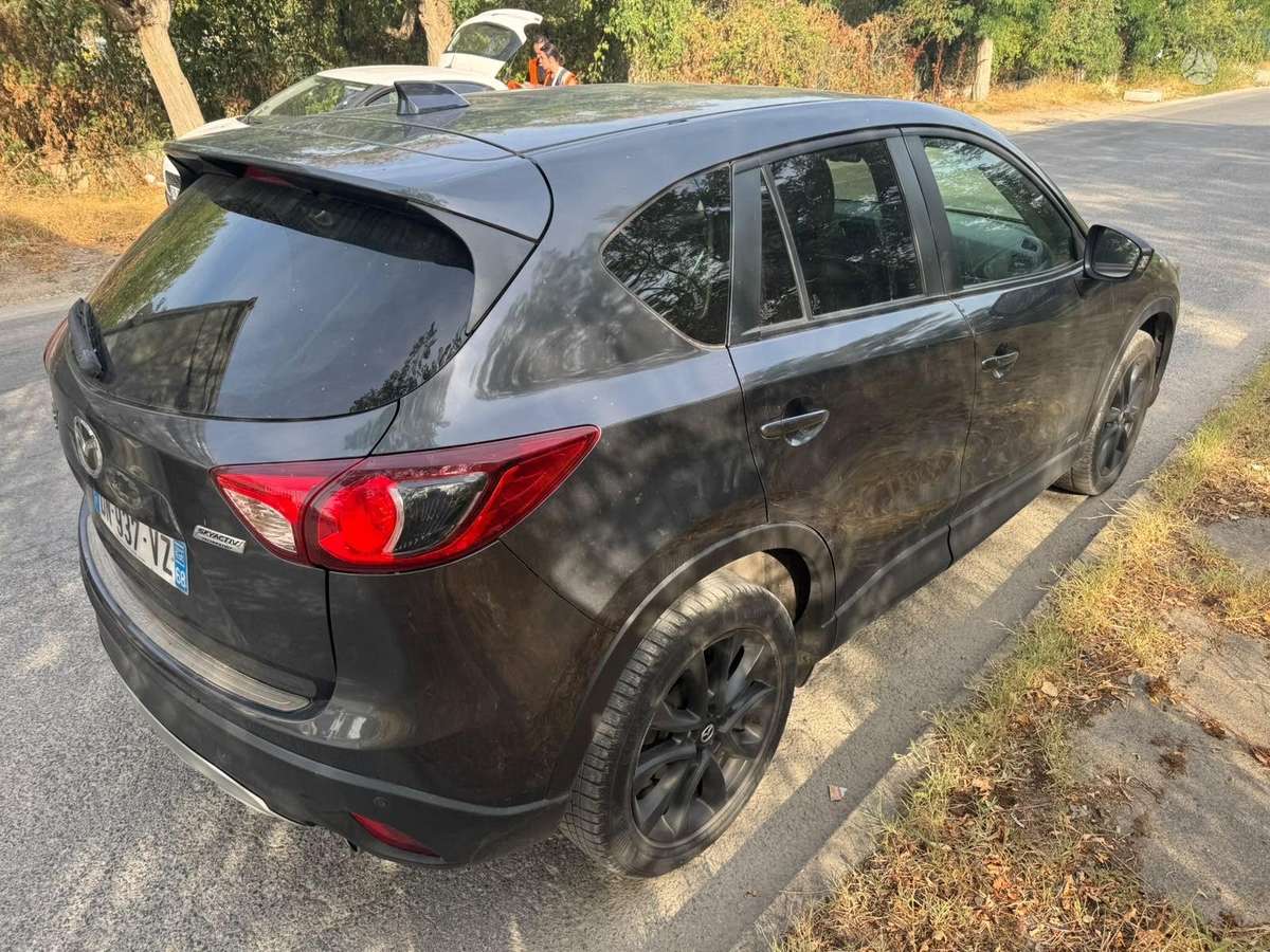 Mazda CX-5, 2.2 l., off-road / crossover