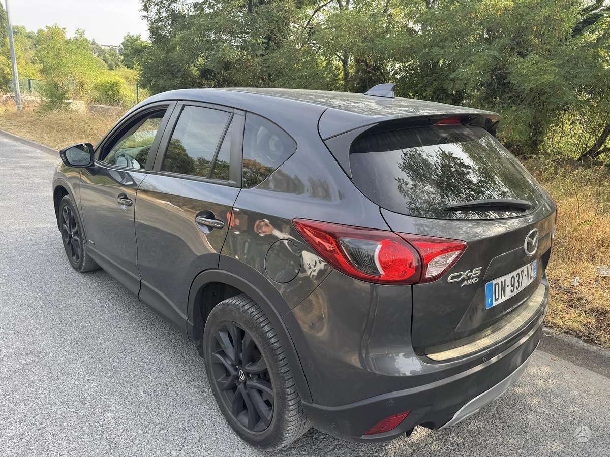 Mazda CX-5, 2.2 l., off-road / crossover