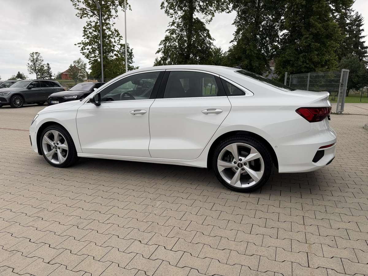 Audi A3, 1.5 l., Седан