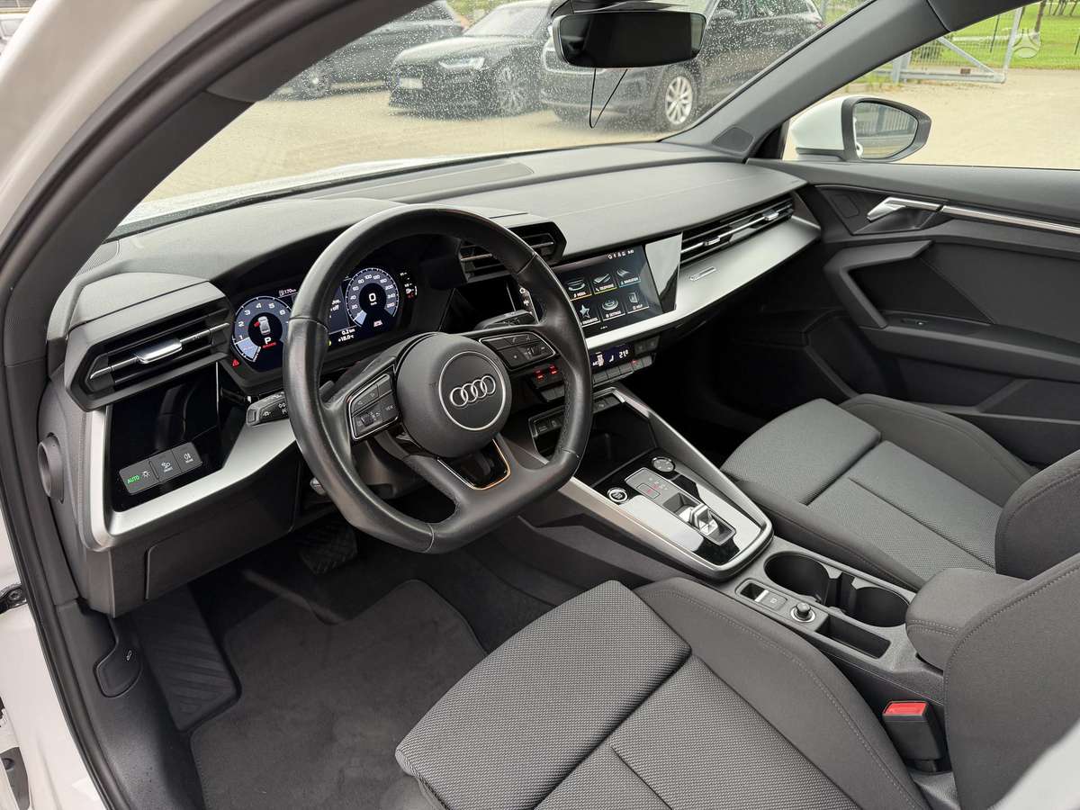 Audi A3, 1.5 l., Седан