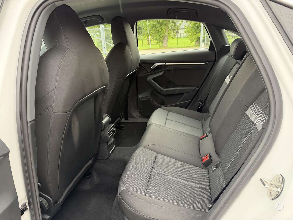 Audi A3, 1.5 l., Седан