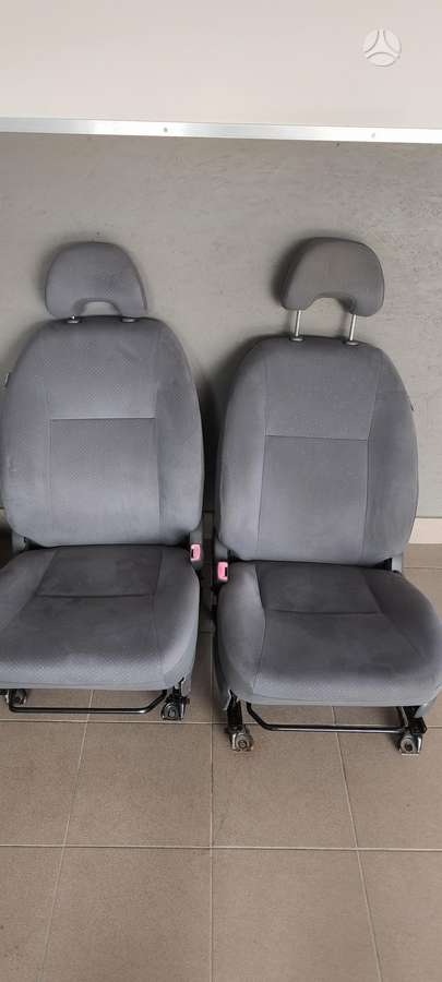 Toyota Prius seats