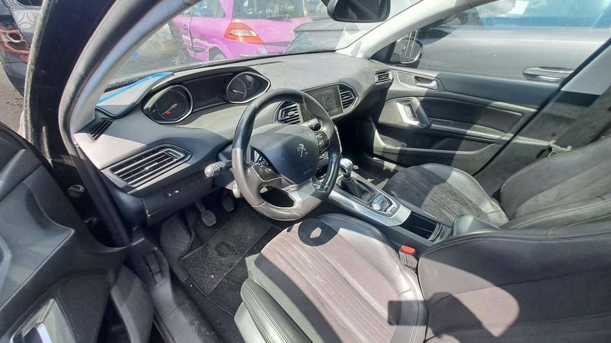 Peugeot 308 по частям. Dalimis