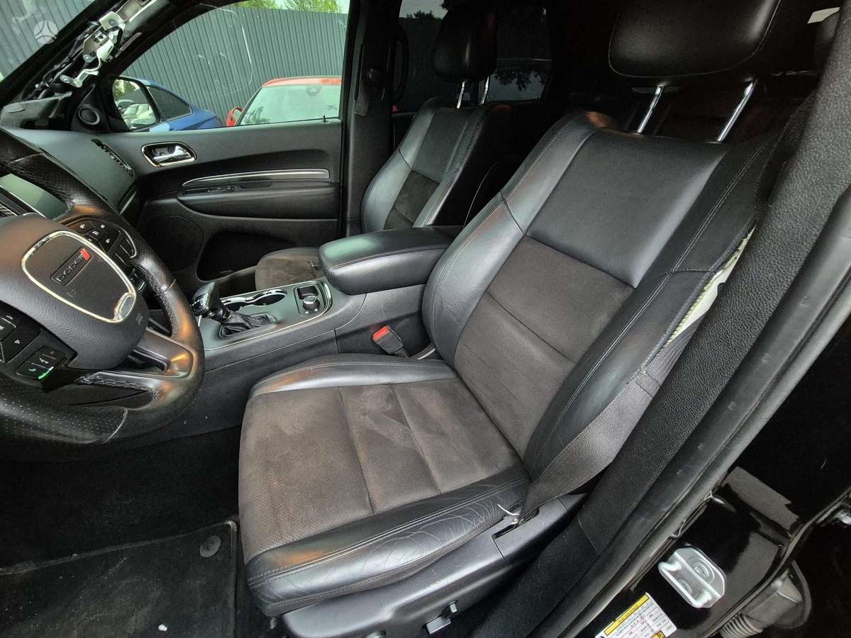Dodge Durango, 5.7 l., off-road / crossover