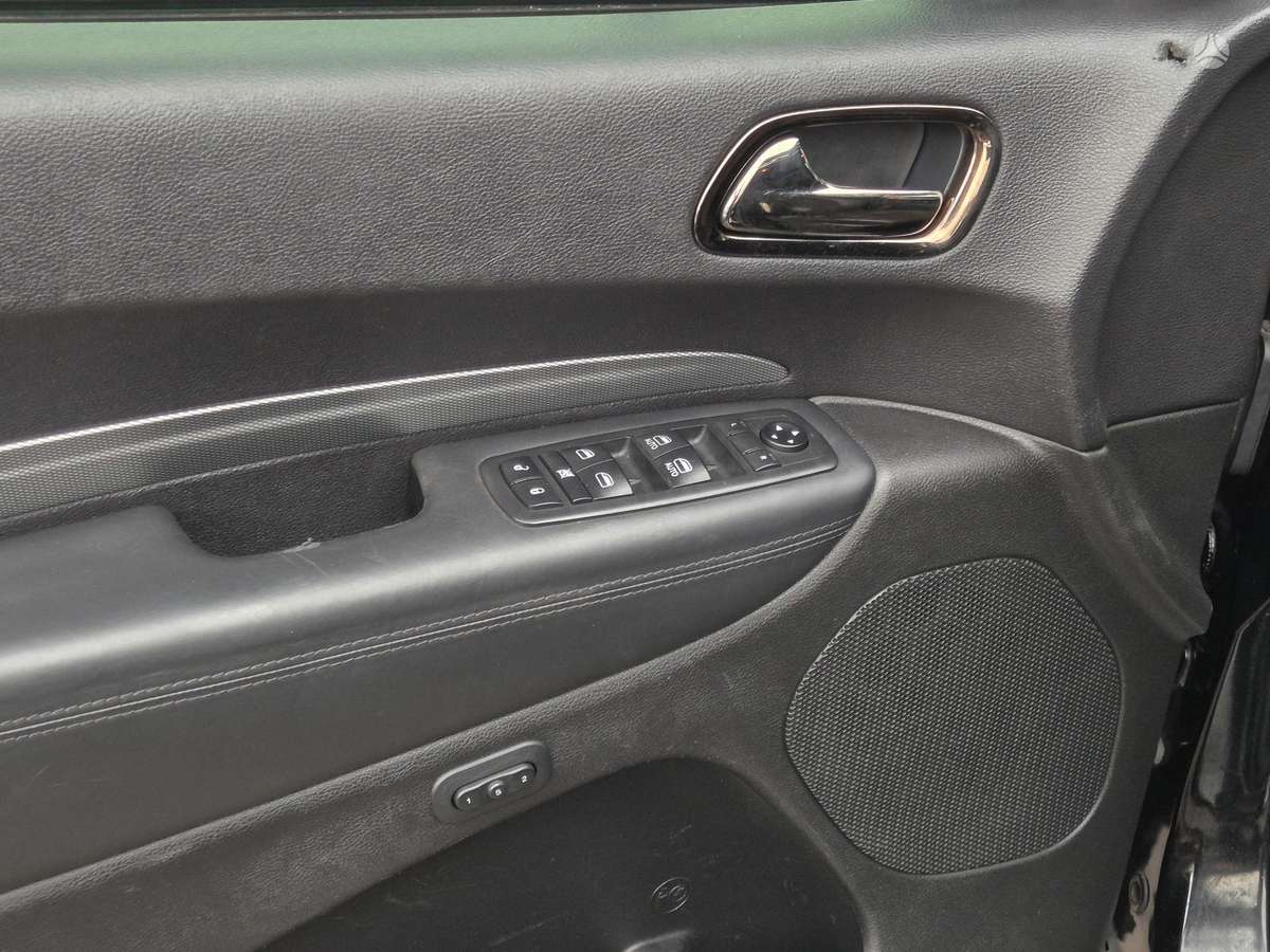 Dodge Durango, 5.7 l., off-road / crossover