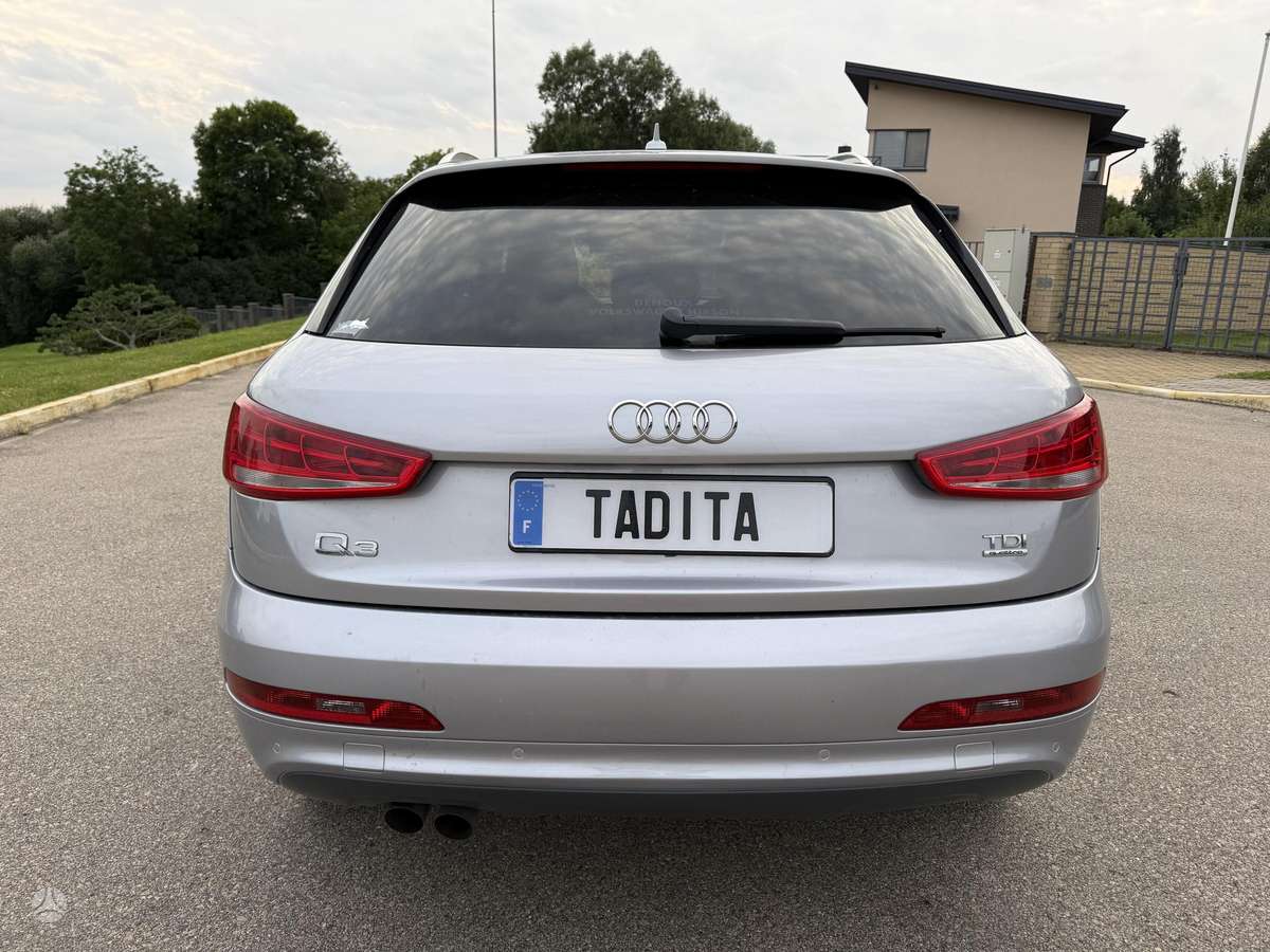 Audi Q3, 2.0 l., Внедорожник / Кроссовер