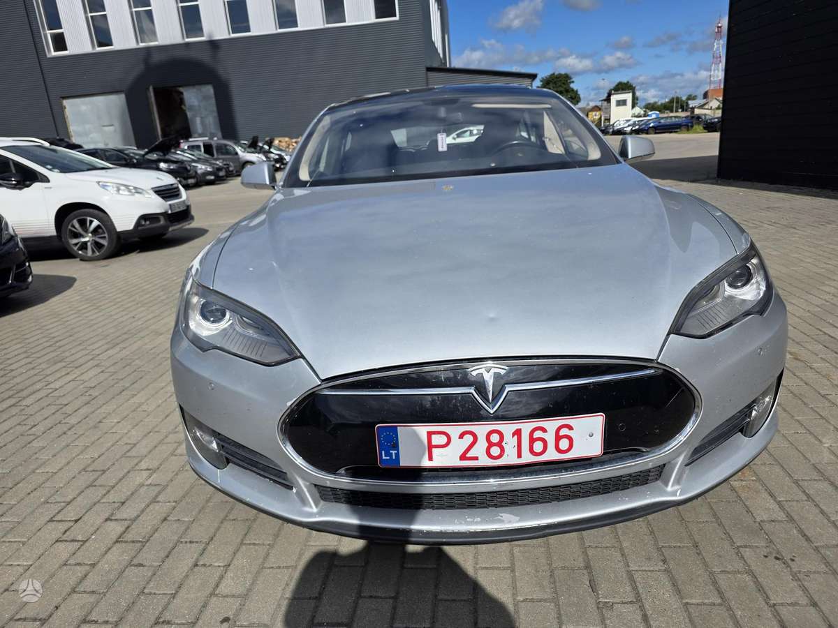 Tesla Model S, 85 кВт·ч, Хэтчбек