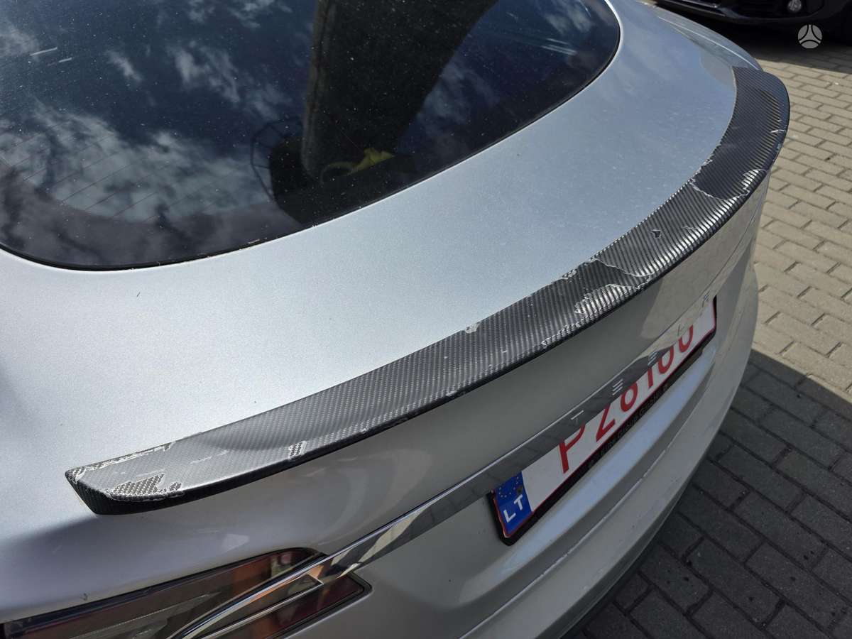 Tesla Model S, 85 кВт·ч, Хэтчбек