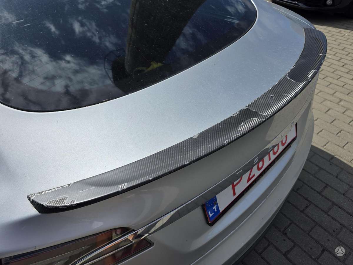 Tesla Model S, 85 kWh, hatchback