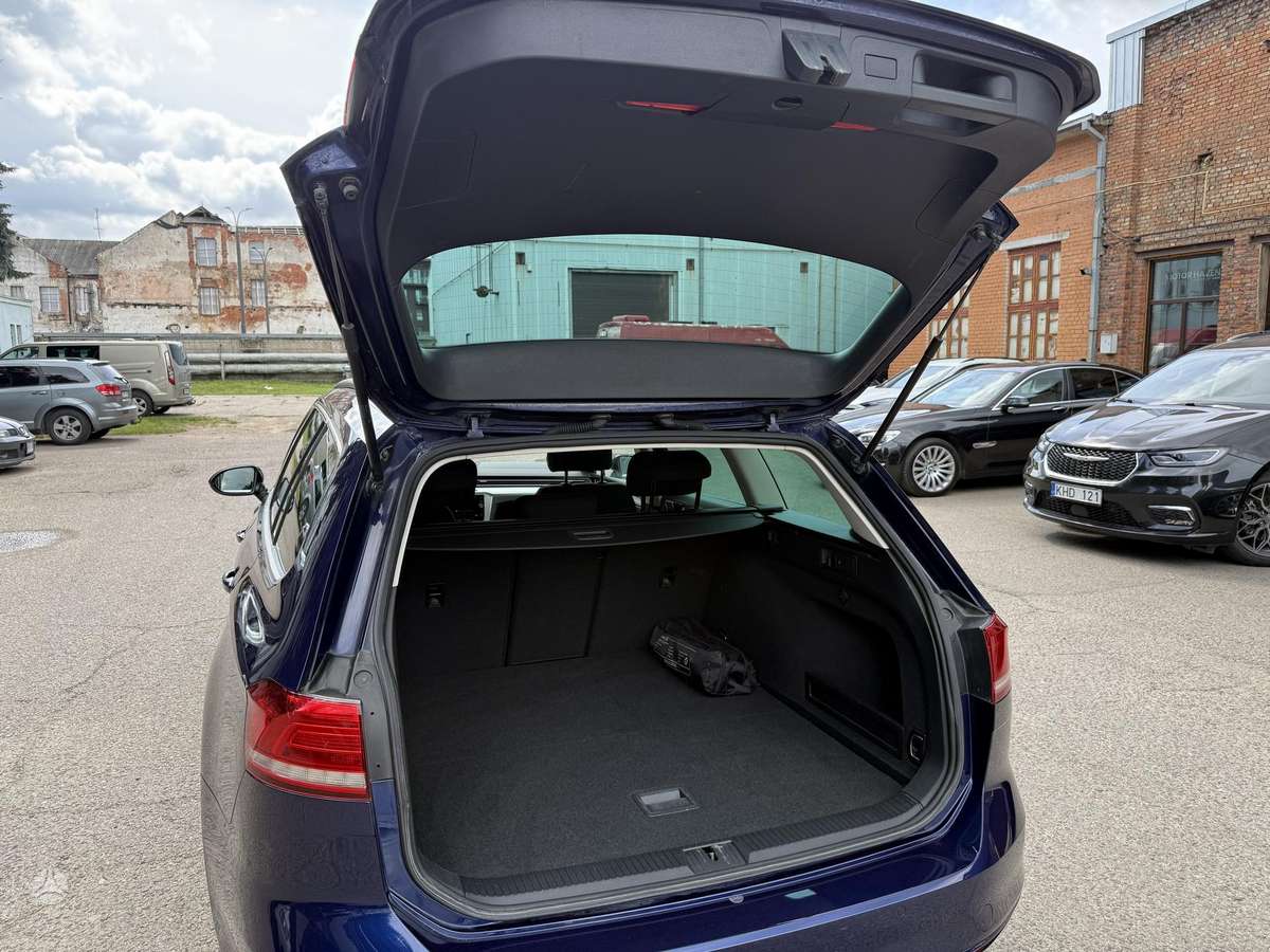 Volkswagen Passat, 2.0 l., Универсал