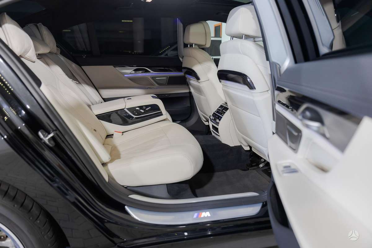 BMW 730, 3.0 l., Седан