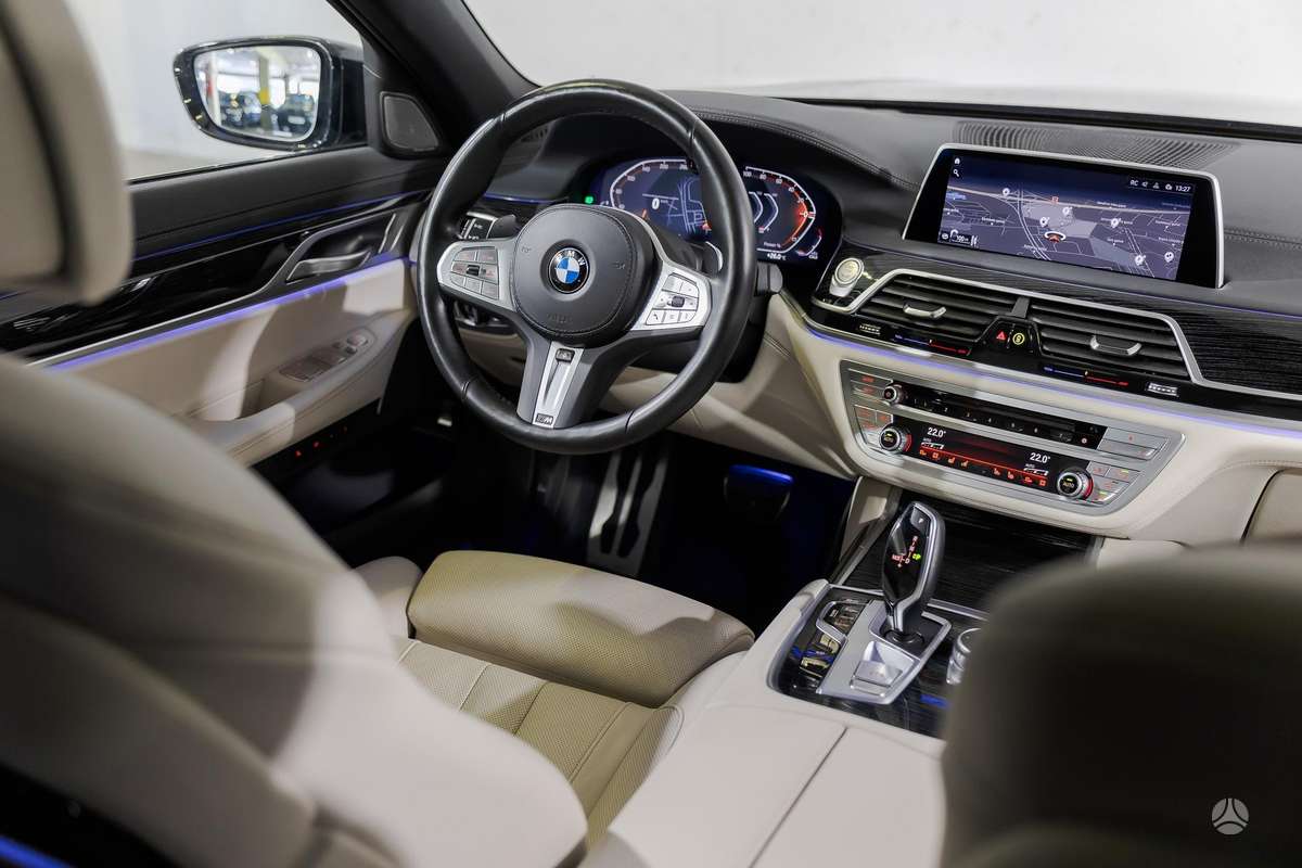 BMW 730, 3.0 l., Седан