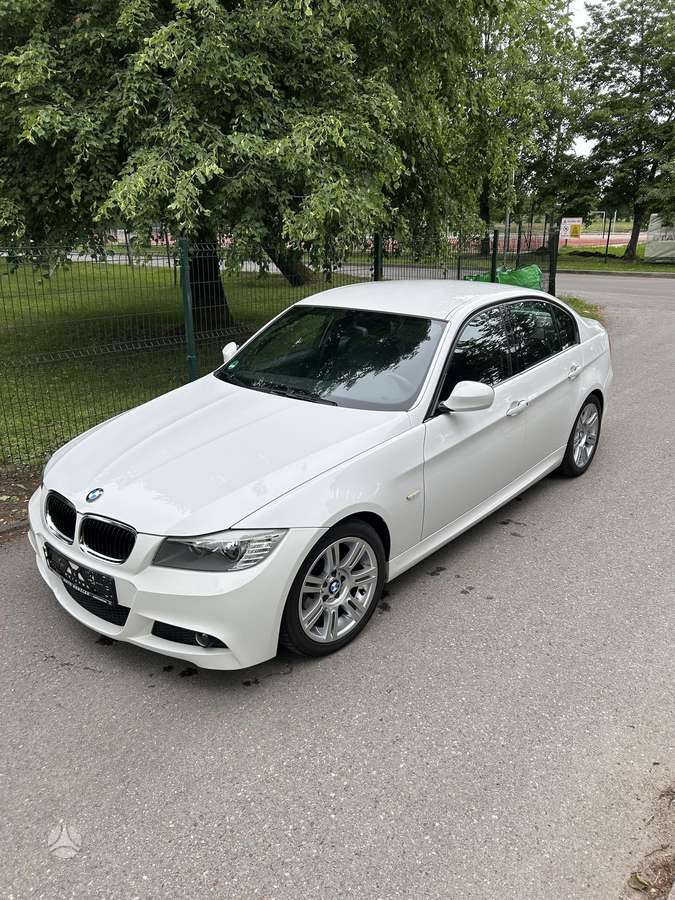 BMW 318, 2.0 l., Седан