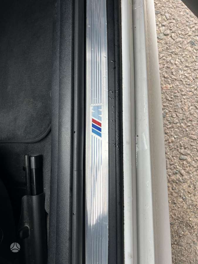 BMW 318, 2.0 l., Седан