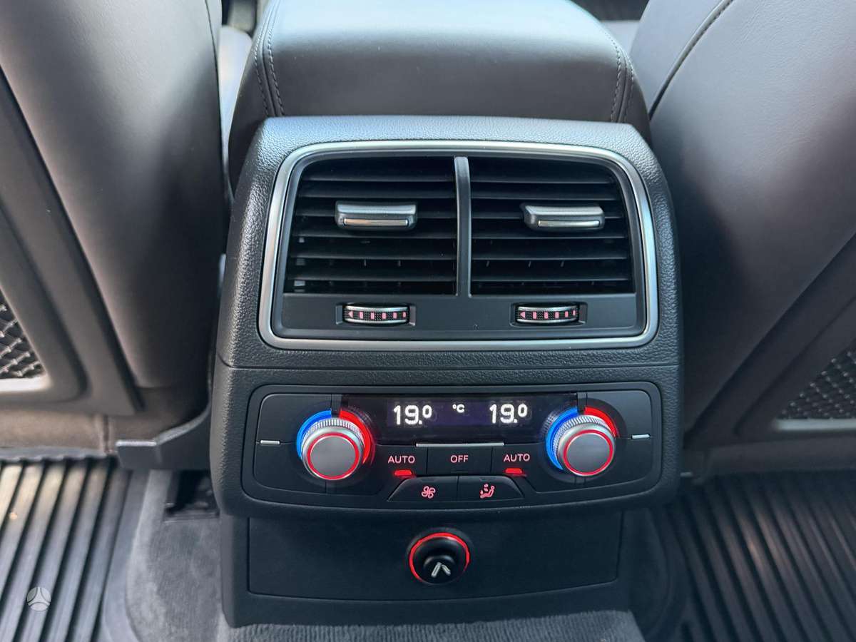 Audi A6 allroad, 3.0 l., Универсал