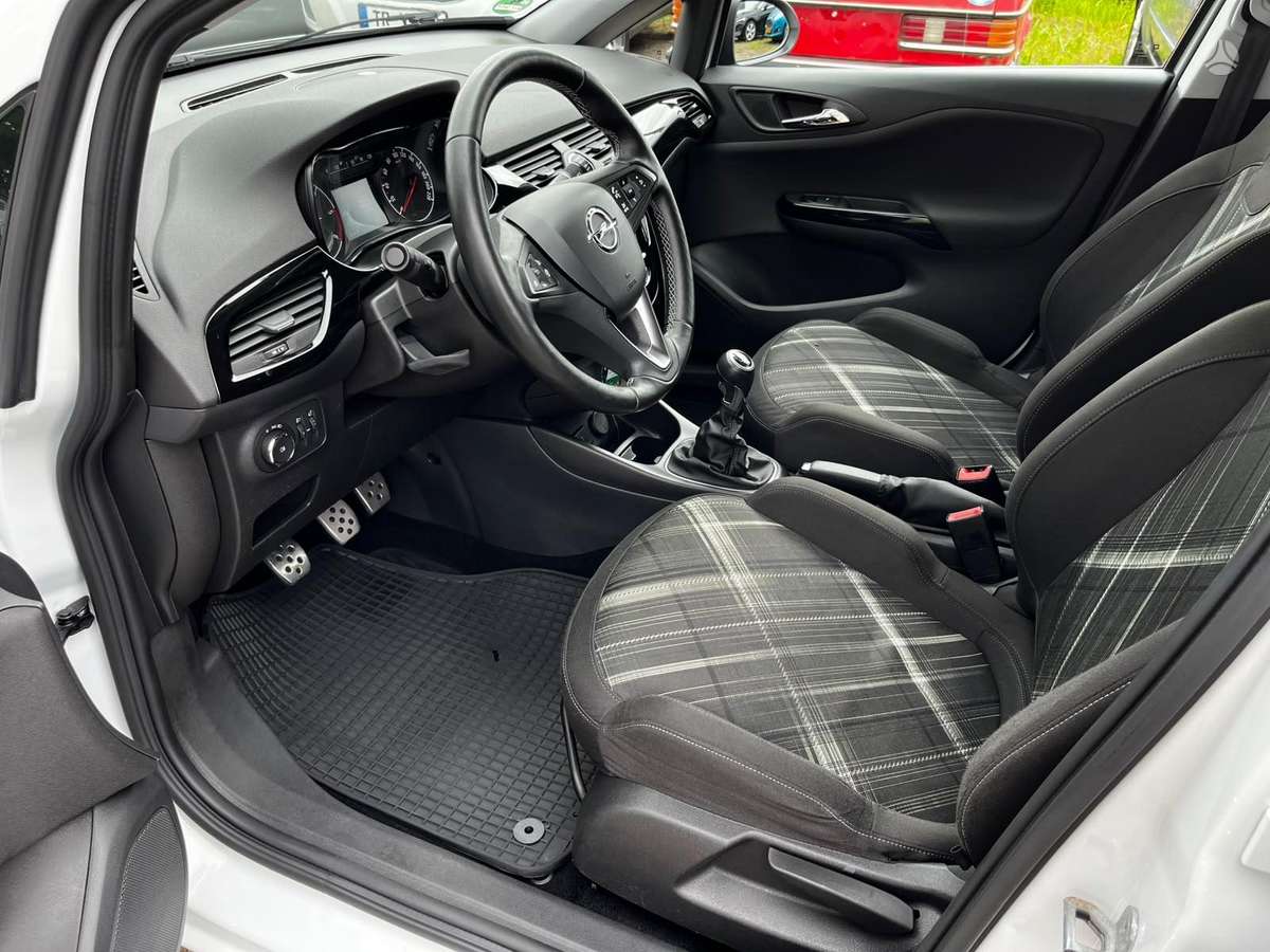 Opel Corsa, 1.3 l., Хэтчбек