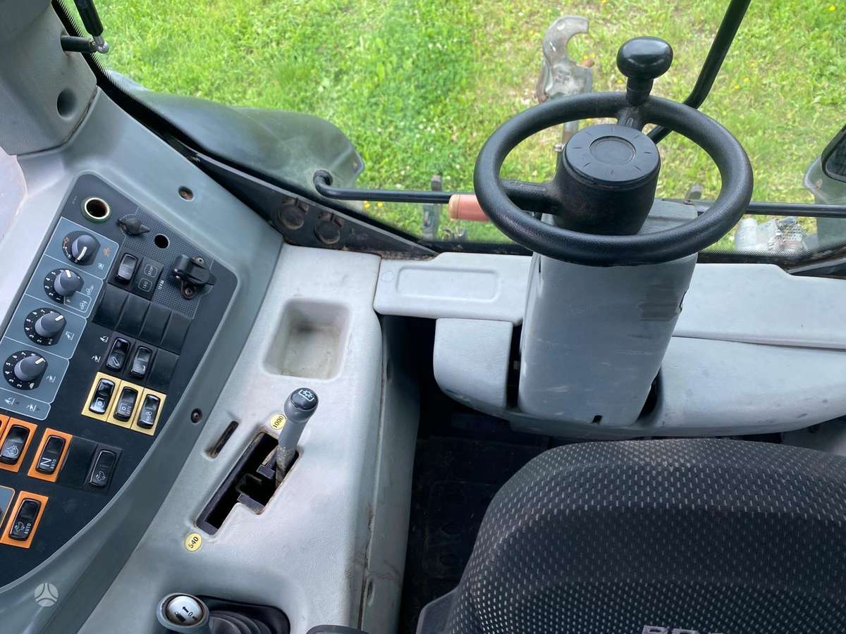 Valtra T171 HT Twintrac, tractors