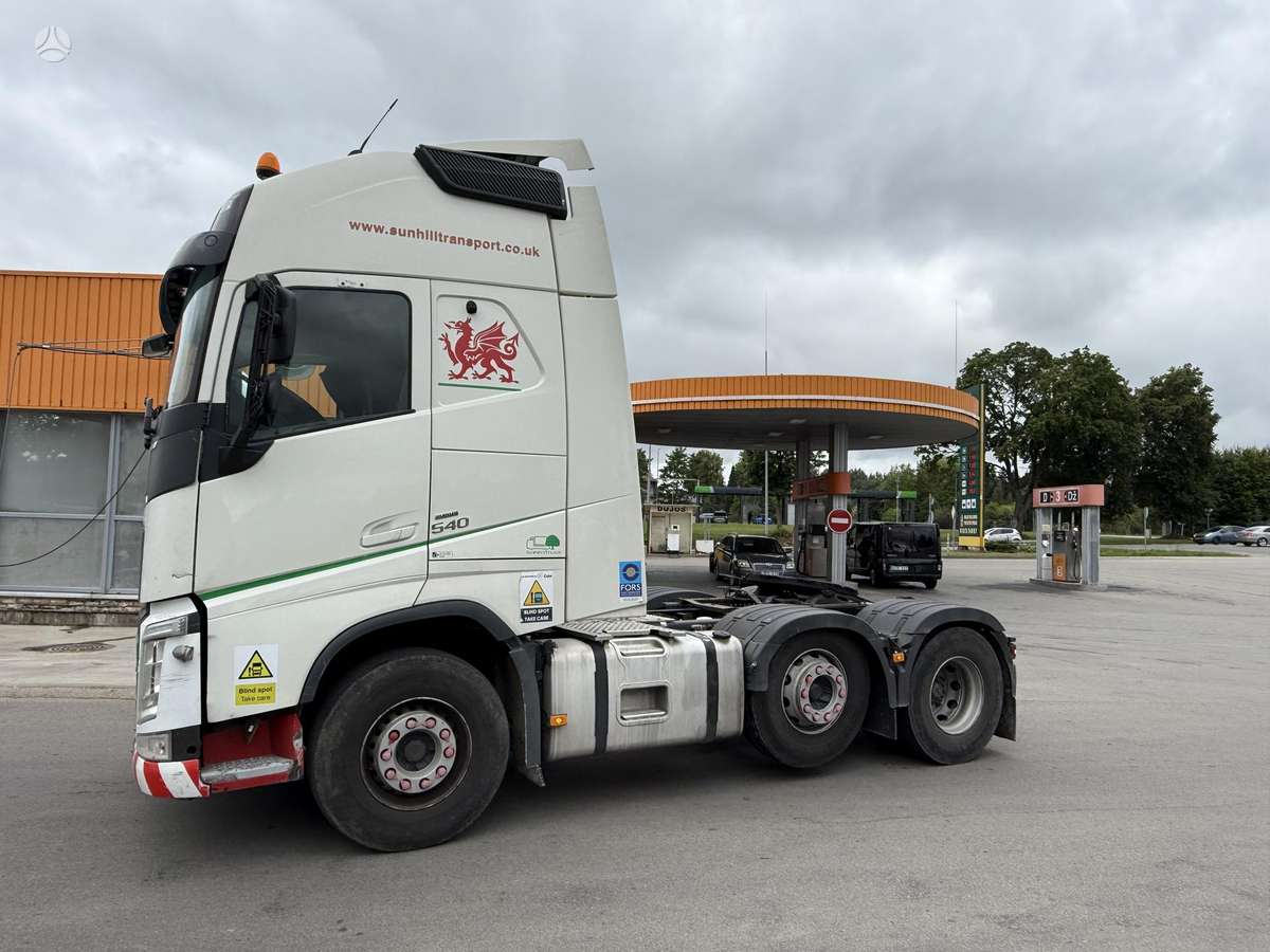 Volvo FH 540, single sleeper