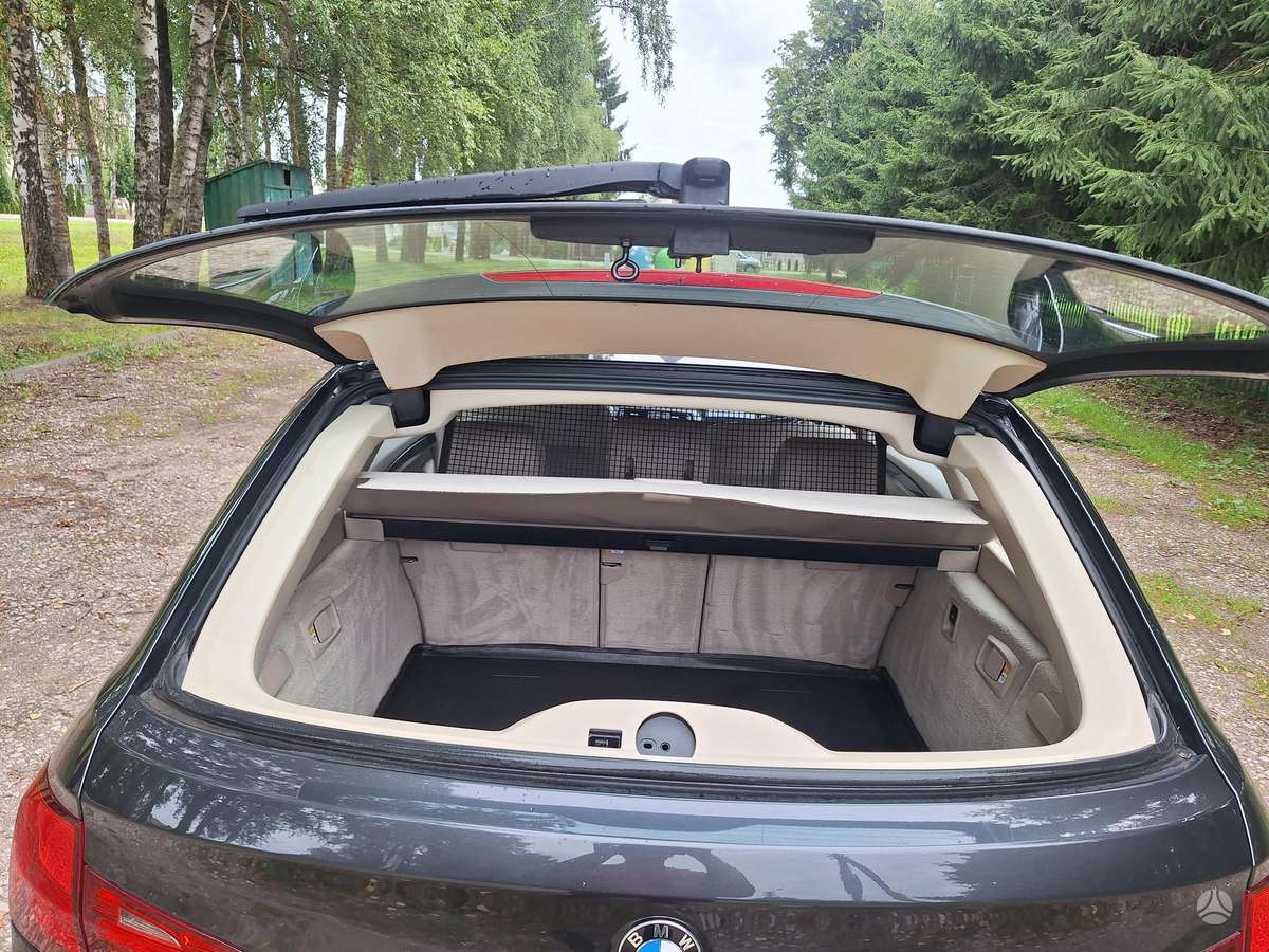 BMW 530, 3.0 l., wagon