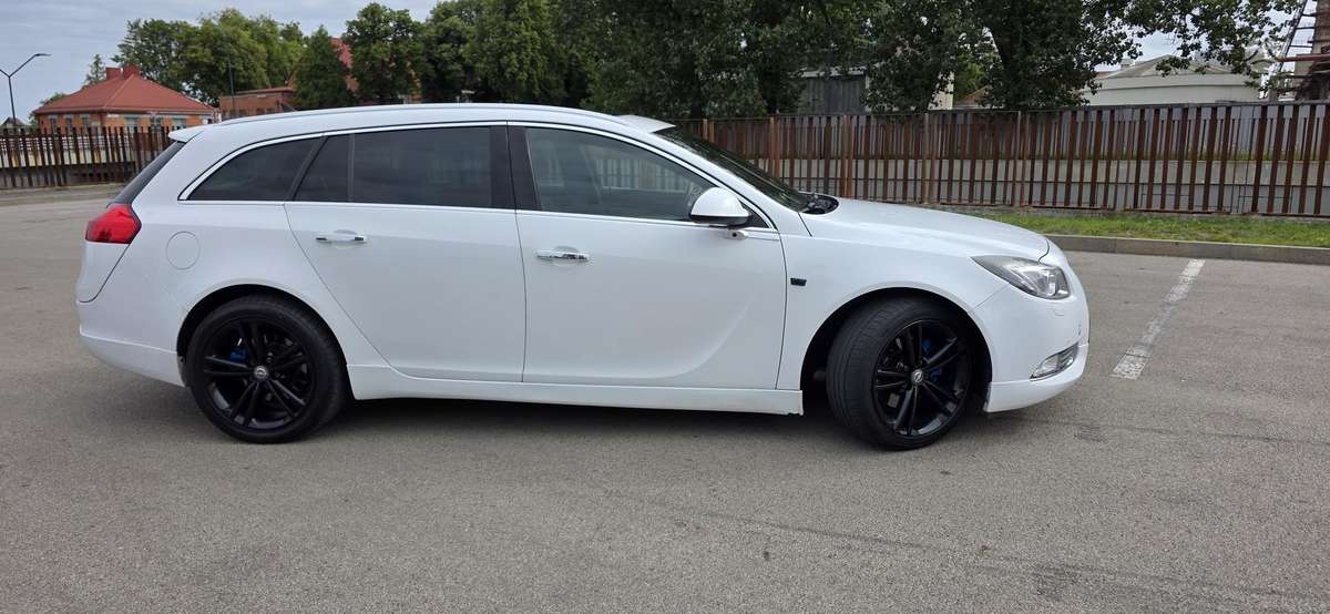 Opel Insignia, 2.0 l., Универсал