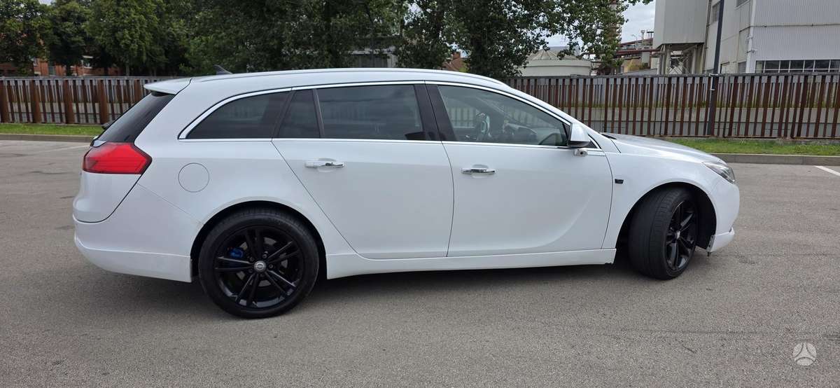 Opel Insignia, 2.0 l., Универсал