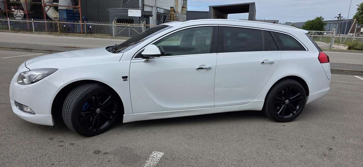 Opel Insignia, 2.0 l., Универсал