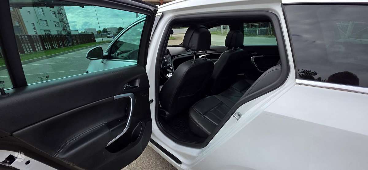 Opel Insignia, 2.0 l., Универсал