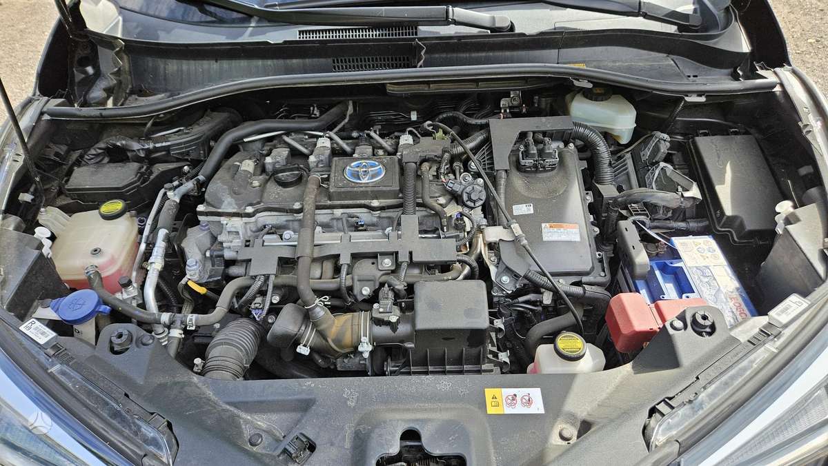 Toyota C-HR - 11