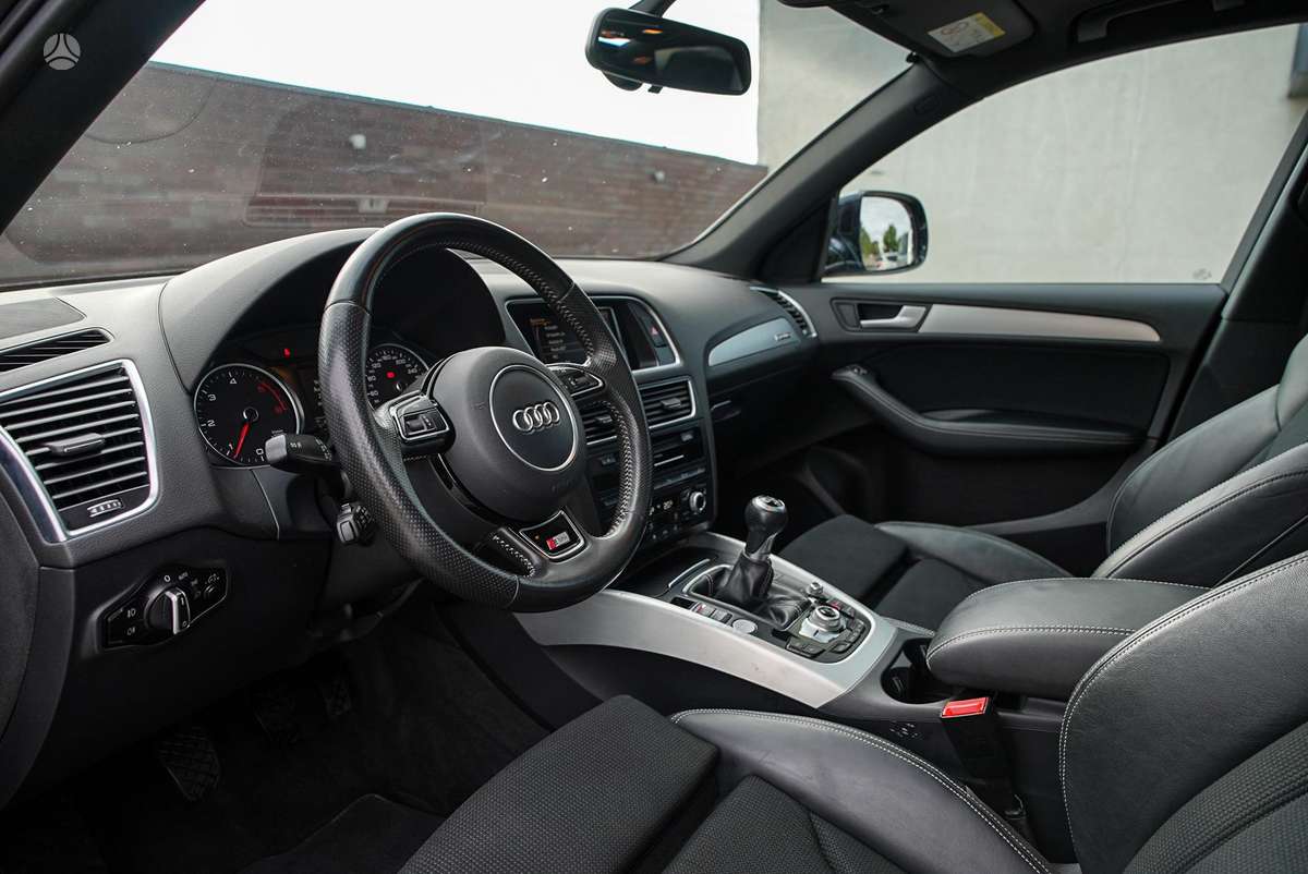 Audi Q5, 2.0 l., Внедорожник / Кроссовер
