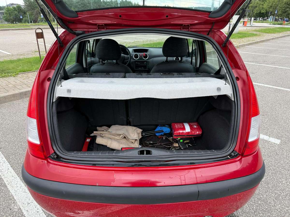 Citroen C3, 1.1 l., hatchback