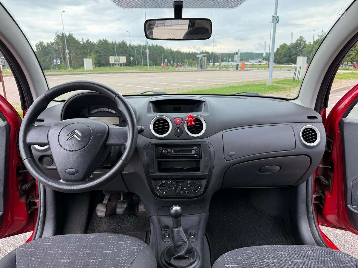 Citroen C3, 1.1 l., hatchback