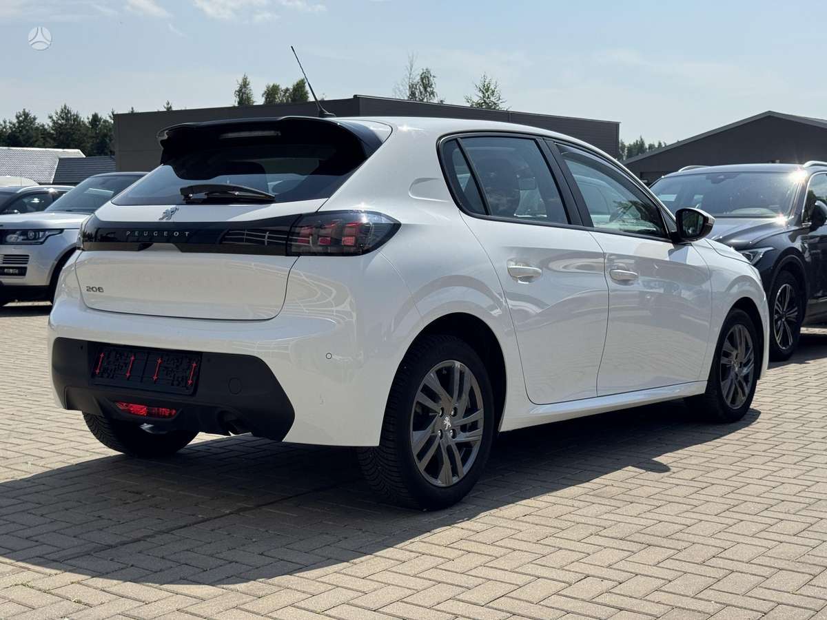 Peugeot 208 - 6