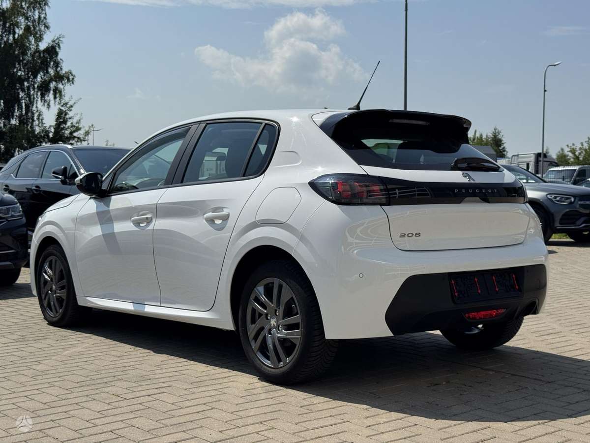 Peugeot 208 - 11