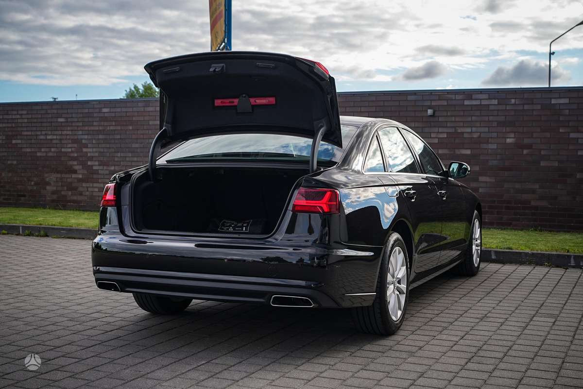 Audi A6, 2.0 l., Седан