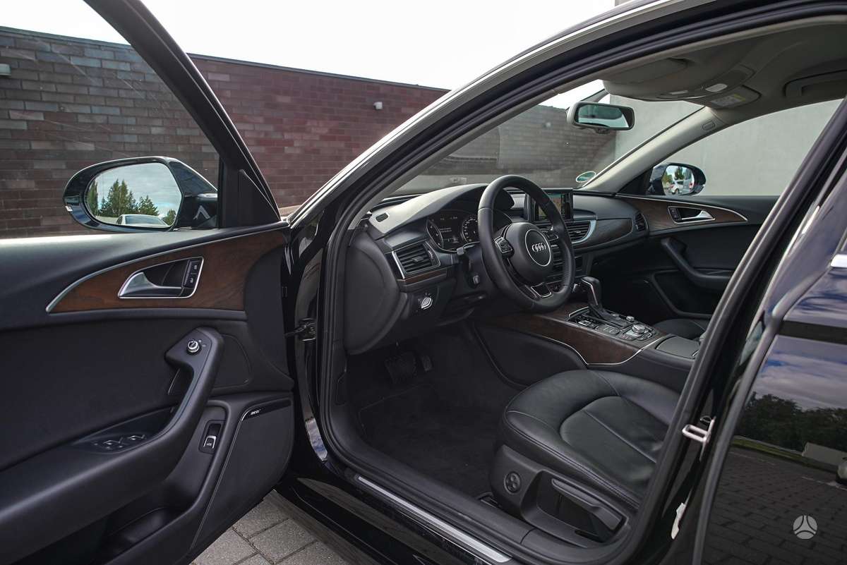 Audi A6, 2.0 l., Седан