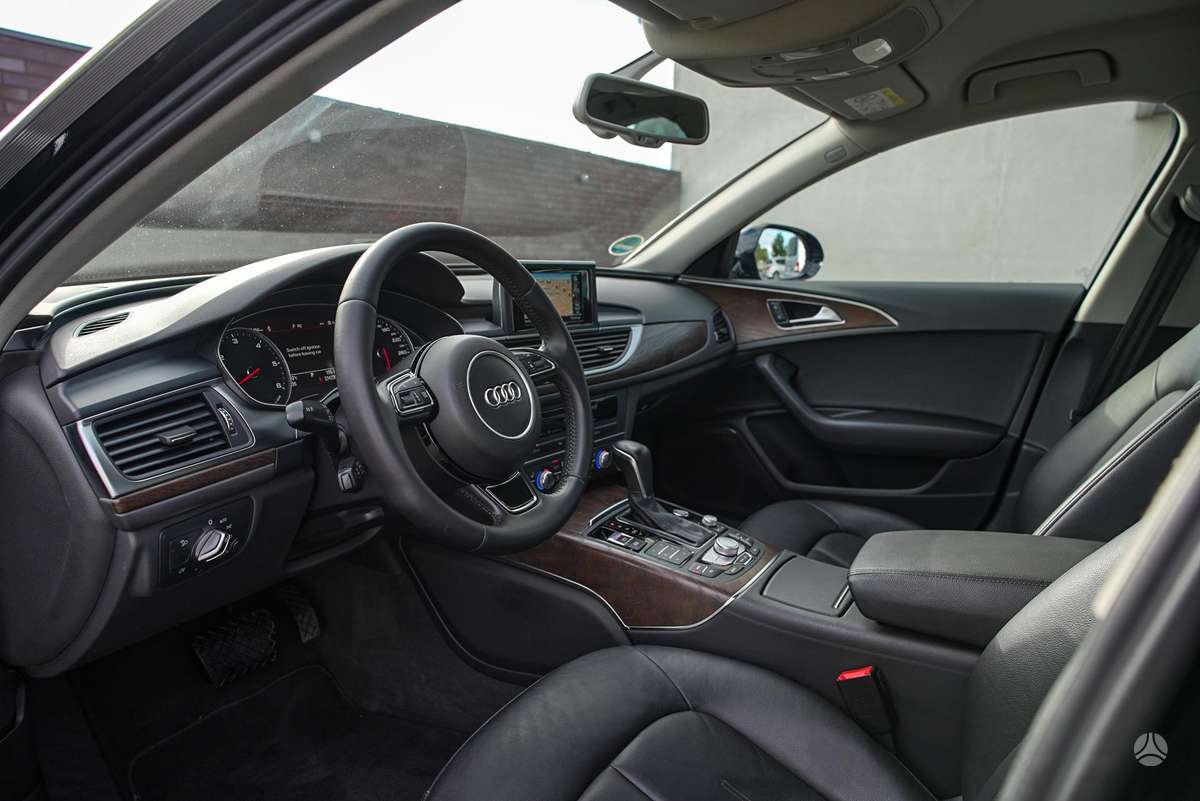 Audi A6, 2.0 l., Седан